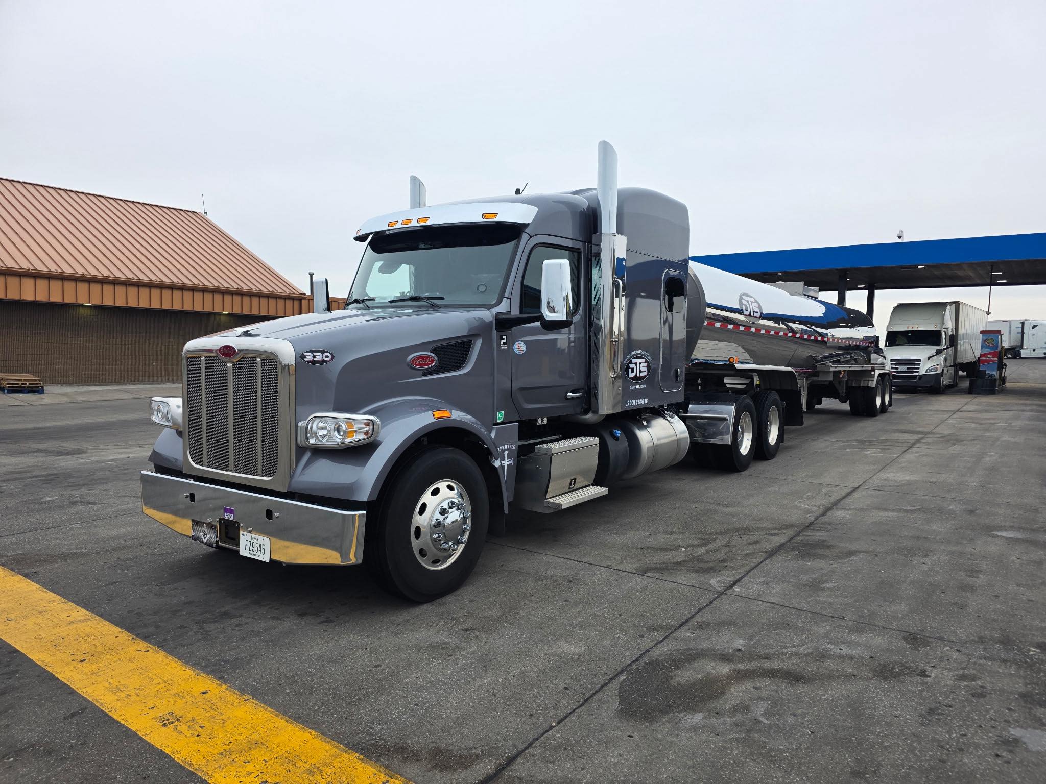Dingus Transportation Services truck
